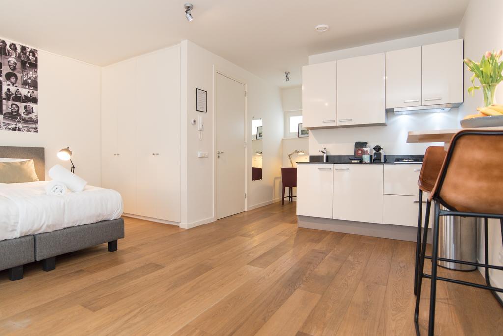 Apartments Grote Bickersstraat Амстердам Екстериор снимка